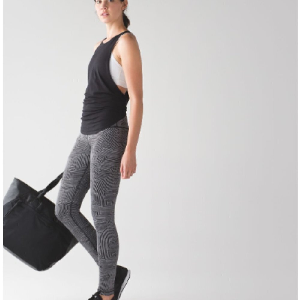 Lululemon Wunder Under Pant Hi-Rise Maze‎ Jacquard White Black size 4